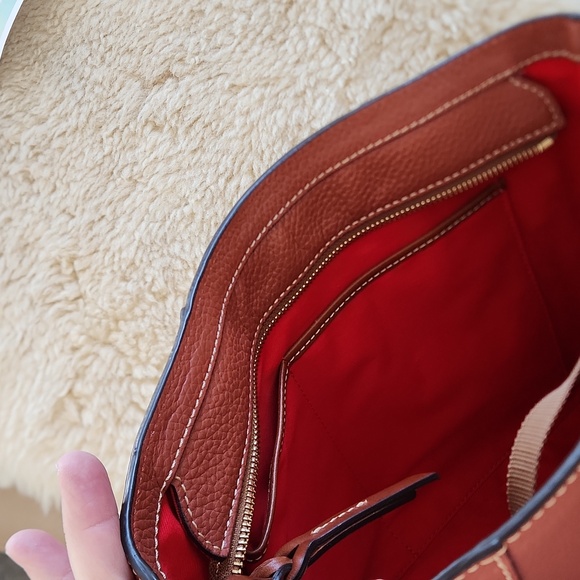 Beautiful Dooney & Bourke Chestnut  Pebbled Leather Lexington Shopper Tote 🤎🎁 - Picture 13 of 17